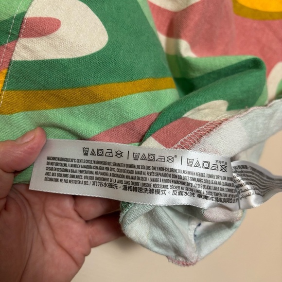 Disney World Parks Girls Kids Swirl Spirit Jersey Green Pink Size Medium 7/8 - Picture 6 of 6